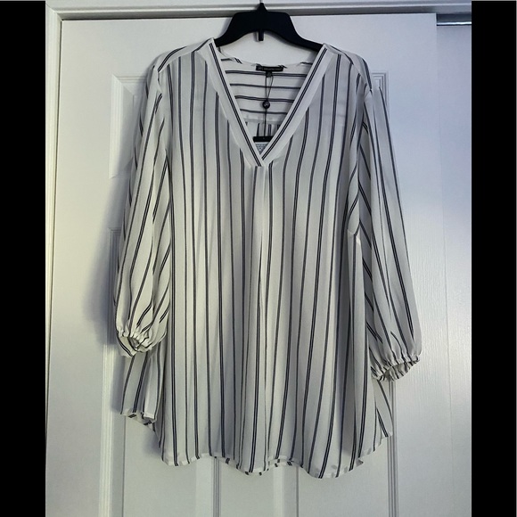 Adrianna Papell Tops - 🌟Adrianna Papell Striped Tunic🌟